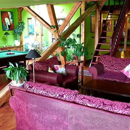 شقة Luxury Oldtown Loft 320m2 On Hlavna Street *